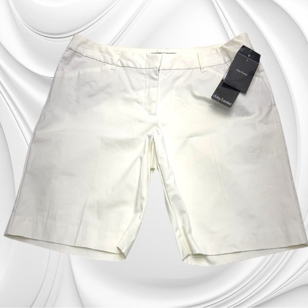 DAUSY FUENTES Women’s 12 White CITY FIT Bermuda Shorts